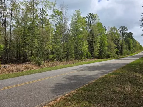 12185 Red Hill Road Ext, Bay Minette, AL 36507
