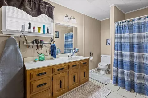 Bath - 5751 Howells Ferry Rd, Mobile, AL 36618 photo 2 of 2