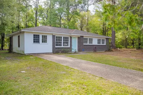 1715 Alee Dr, Mobile, AL 36605