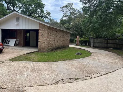 Exterior - 906 Azalea Rd, Mobile, AL 36693 photo 12 of 16