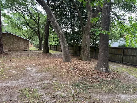 Exterior - 906 Azalea Rd, Mobile, AL 36693 photo 13 of 16