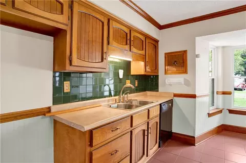 Kitchen - 906 Azalea Rd, Mobile, AL 36693 photo 6 of 6
