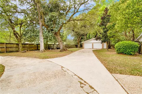 Exterior - 906 Azalea Rd, Mobile, AL 36693 photo 9 of 16