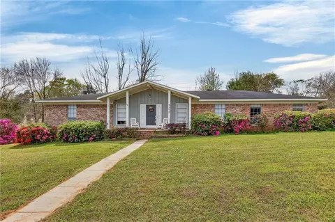 8275 Fontana Ct, Mobile, AL 36695