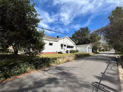 Exterior - 312 Lee St, Chickasaw, AL 36611 photo 6 of 7