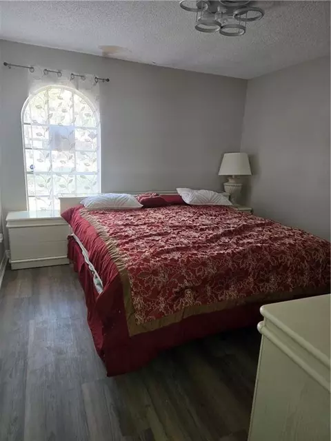 Bedroom - 2301 Lantern Ln W, Mobile, AL 36693 photo 6 of 6