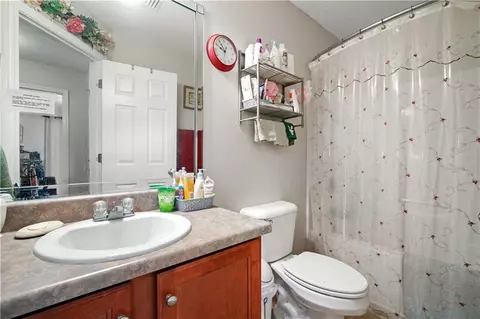Bath - 5169 Mossberg Dr E, Theodore, AL 36582 photo 3 of 4