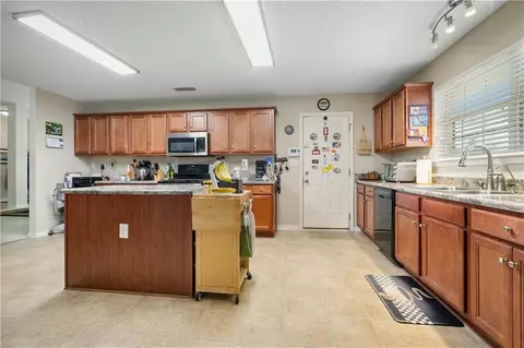 Kitchen - 5169 Mossberg Dr E, Theodore, AL 36582 photo 5 of 5
