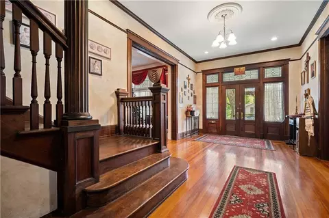 Entry Way - 350 Michigan Ave, Mobile, AL 36604 photo 2 of 4