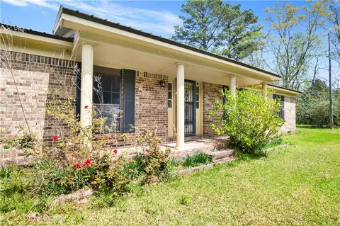 950 Red Fox Rd W, Mount Vernon, AL 36560