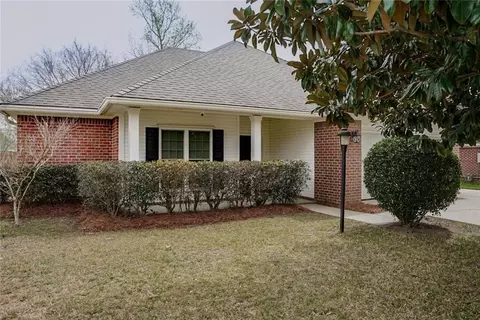 2221 Vulcan Ct, Mobile, AL 36695