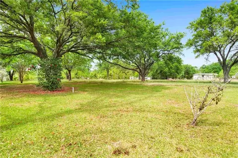 1060 Dawes Rd, Mobile, AL 36618 photo 4