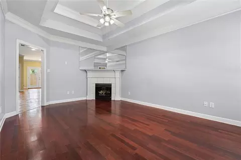 Living - 211 West Dr #34, Mobile, AL 36608 photo 1 of 2