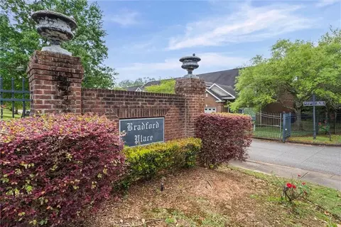 Exterior - 211 West Dr #34, Mobile, AL 36608 photo 5 of 5