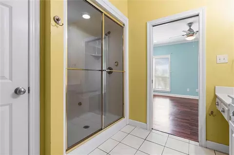 Bath - 211 West Dr #34, Mobile, AL 36608 photo 2 of 3