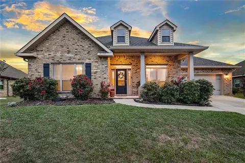 2350 Clairmont Dr W, Semmes, AL 36575