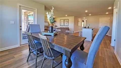 Dining - 4455 Jack Treadwell Ln, Mobile, AL 36619 photo 2 of 3