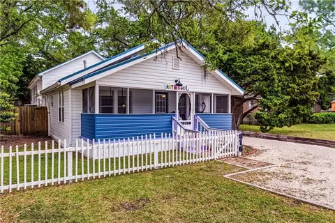 816 Cadillac Ave, Dauphin Island, AL 36528
