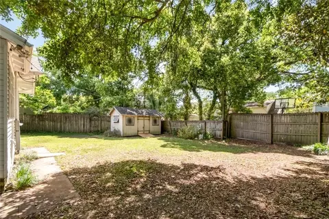 Exterior - 10 Macy Pl, Mobile, AL 36604 photo 7 of 19