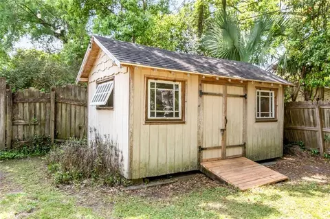 Exterior - 10 Macy Pl, Mobile, AL 36604 photo 6 of 19