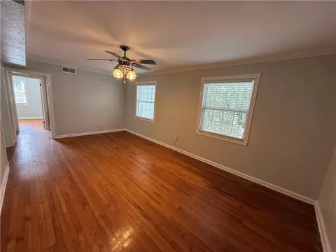 Living - 214 Upham St #4C, Mobile, AL 36607 photo 2 of 3