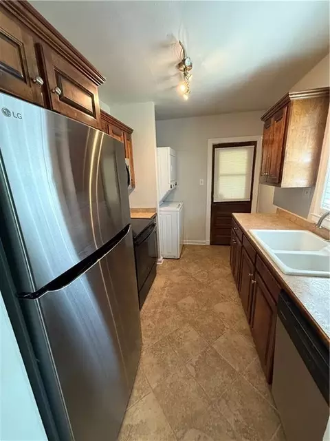 Kitchen - 214 Upham St #4C, Mobile, AL 36607 photo 3 of 3