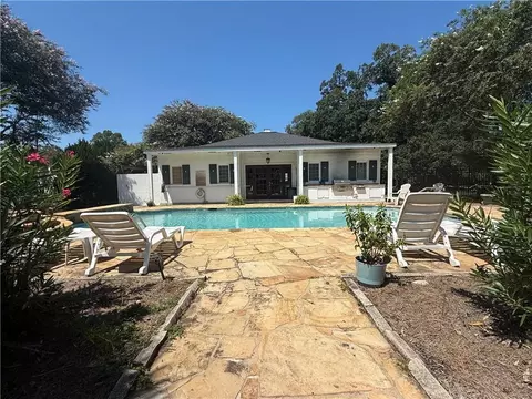 Exterior - 214 Upham St #4C, Mobile, AL 36607 photo 3 of 6