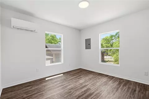 Bedroom - 377 Tuttle Ave, Mobile, AL 36604 photo 2 of 5