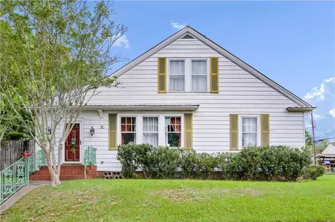 325 5th St, Chickasaw, AL 36611