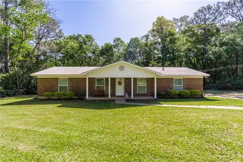 4815 Hoffman Rd, Mobile, AL 36619