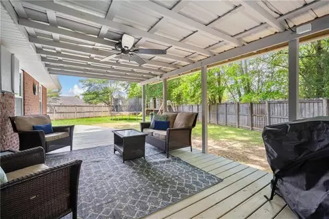 2037 Milton Ct, Mobile, AL 36695