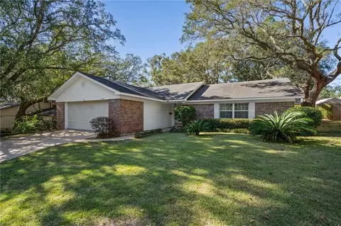 2636 Old Dobbin Dr E, Mobile, AL 36695