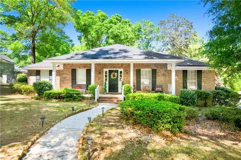 1104 Hanging Lantern Cir, Mobile, AL 36695