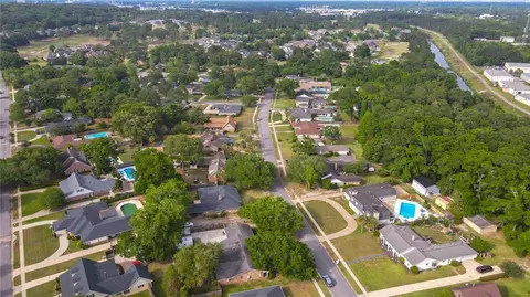 View/Area - 1290 Spring Valley Dr E, Mobile, AL 36693 photo 1 of 4