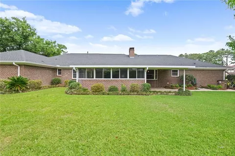 Exterior - 1290 Spring Valley Dr E, Mobile, AL 36693 photo 5 of 12