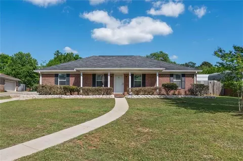 2062 Joshua Ct, Semmes, AL 36575