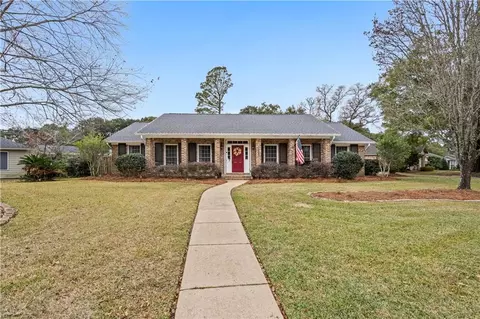 6001 N Timberly Rd N, Mobile, AL 36609