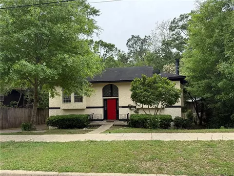 2636 Mountbrook Dr, Mobile, AL 36693