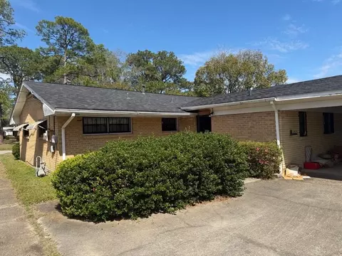 Exterior - 1707 Forrest St, Mobile, AL 36605 photo 5 of 7