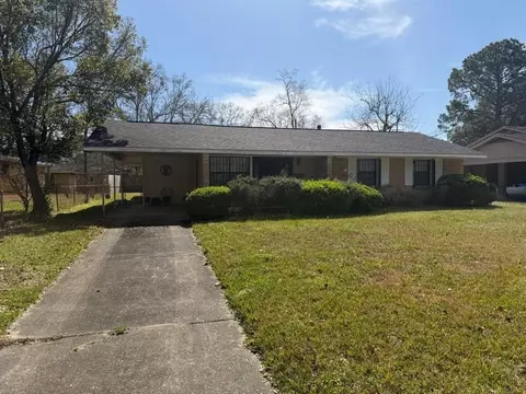 Exterior - 1707 Forrest St, Mobile, AL 36605 photo 2 of 7