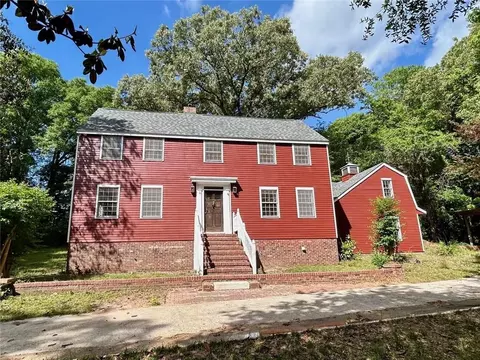 2401 Waterford Dr, Semmes, AL 36575