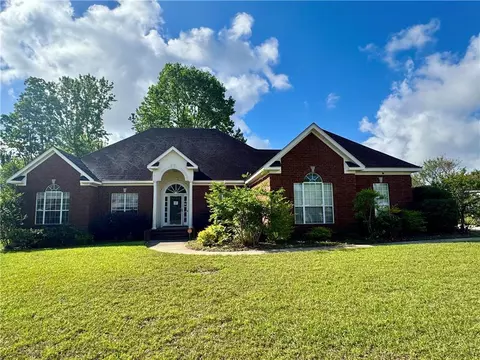 9847 Roanoke Ct, Mobile, AL 36695