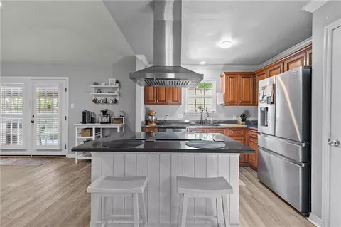Kitchen - 9 Cosgrove Dr, Mobile, AL 36608 photo 4 of 9