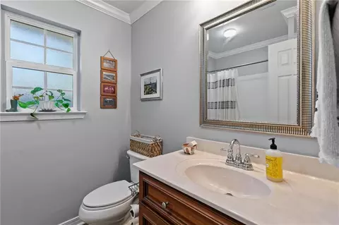 Bath - 9 Cosgrove Dr, Mobile, AL 36608 photo 5 of 6