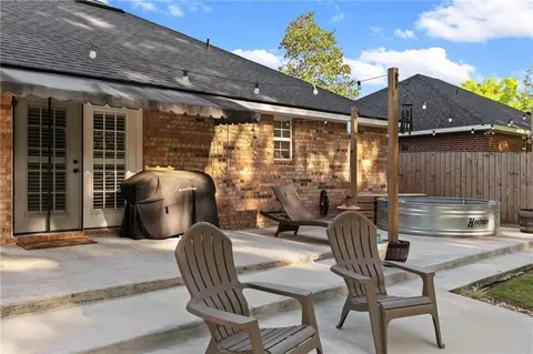 Exterior - 9 Cosgrove Dr, Mobile, AL 36608 photo 26 of 27