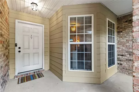 Exterior - 9 Cosgrove Dr, Mobile, AL 36608 photo 12 of 27