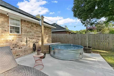 Exterior - 9 Cosgrove Dr, Mobile, AL 36608 photo 22 of 27