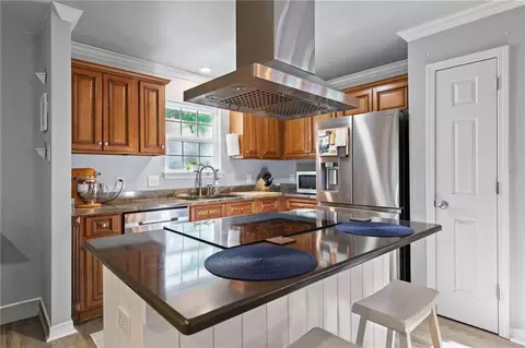 Kitchen - 9 Cosgrove Dr, Mobile, AL 36608 photo 3 of 9