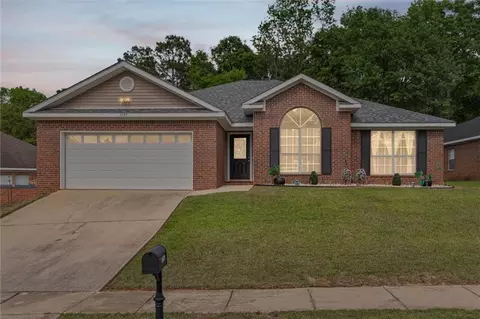 1609 Woodberry Dr, Mobile, AL 36695