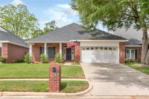 1028 Cross Gates Pl, Mobile, AL 36609